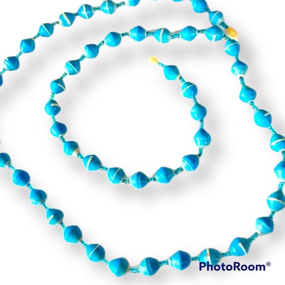 (brand not known) Jewelry - Turquoise paper bead necklace with plastic barrel clasp